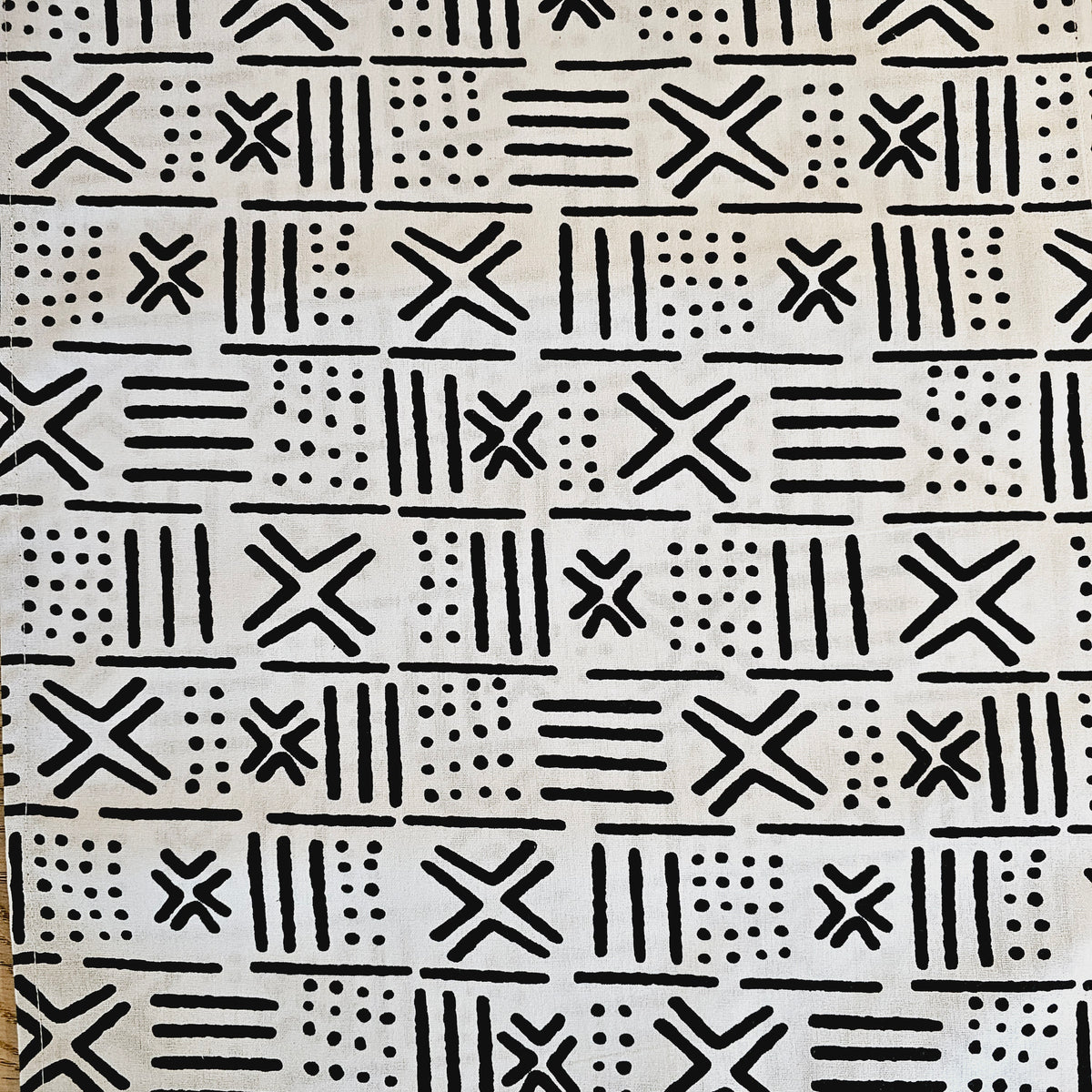 Set of 4 | 8 Napkins | 40x40cm | Black Mudcloth Print, Ankara Wax, 100% Cotton