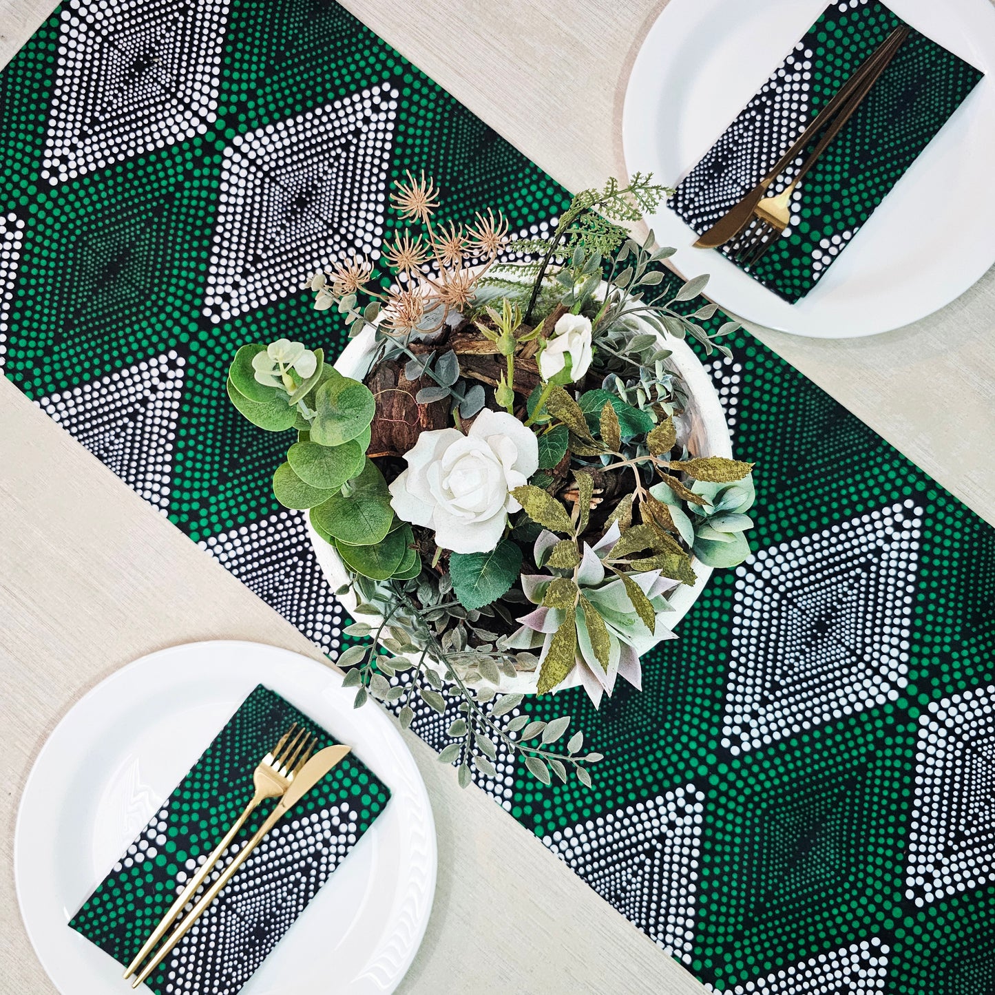 Table Runner and Set of 8 Napkins | 100% Cotton African Print Fabric