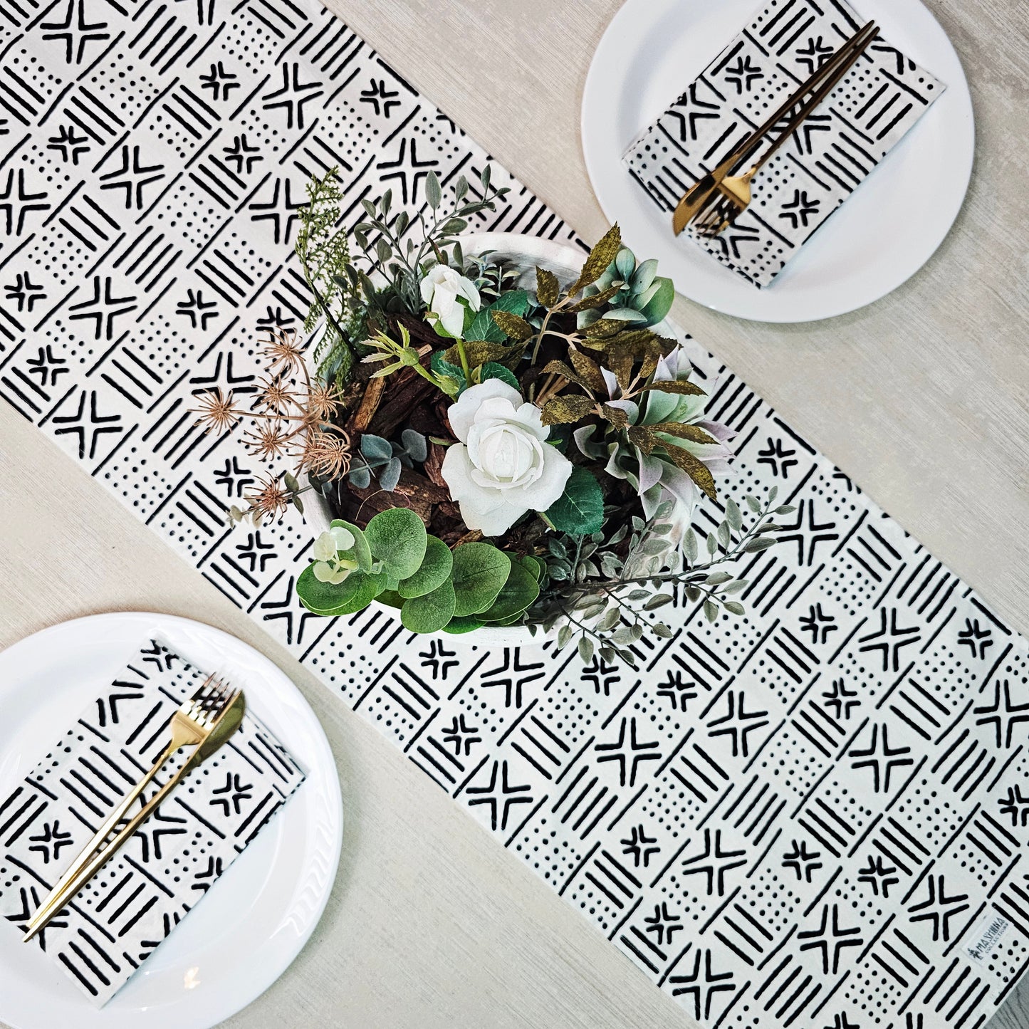 Table Runner and Set of 8 Napkins |  100% Cotton African Print Fabric